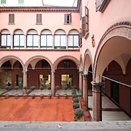 Ugo Bassi Lux Apartment Bologna Exterior foto